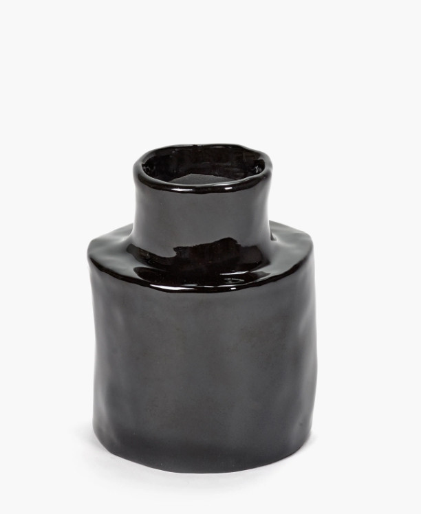 SERAX + Helena, vaas zwart 1 (Marie Michielssen)